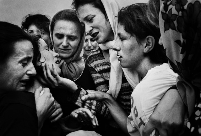 paolo_pellegrin_fotografo-meglioviaggiare-kosovo-giulia-efisi-3