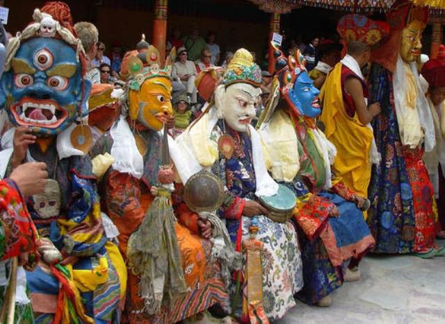 hemis festival